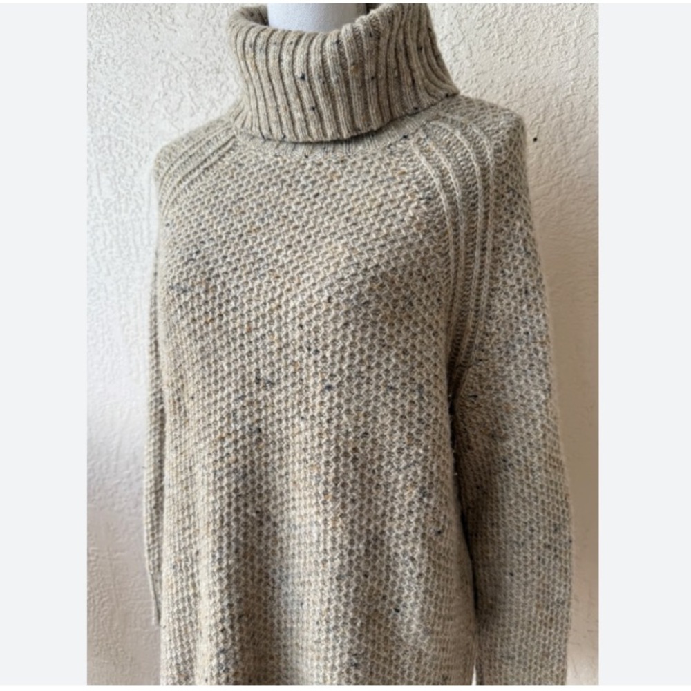 Lauren Ralph Lauren Wool blend turtle neck sweater sz L